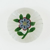 Paperweight by Baccarat Glassworks