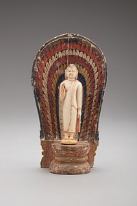 Buddha Standing with Hand in the Gesture of Reassurance (Abhayamudra) with Radiating Nimbus