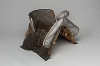 Saddle with Four Saddle Plates