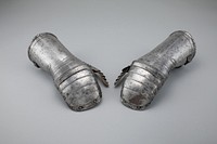 Pair of Mitten Gauntlets