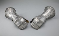 Pair of Mitten Gauntlets