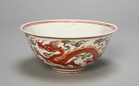 Bowl with Dragons Chasing Flaming Pearls amid Clouds