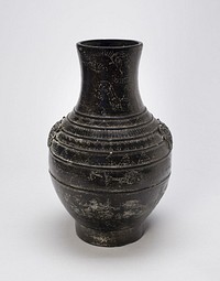 Container in the Form of an Ancient Bronze Jar (hu)