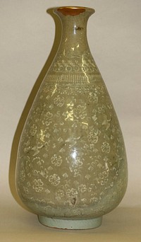 Bottle vase