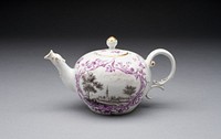 Teapot by Fürstenberg Porcelain Factory