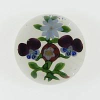 Paperweight by Baccarat Glassworks