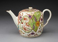 Teapot by Worcester Porcelain Factory (Manufacturer)