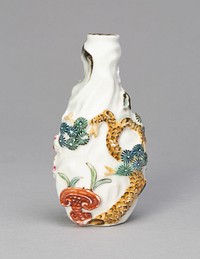 Snuff Bottle with Pine, Bamboo, Prunus, Lingzhi Mushuroom, and Bat