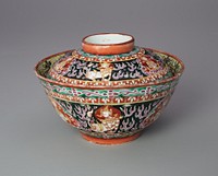 Bencharong (Five-Colored) Ware Covered Bowl with Thai Motifs