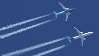 Boeing and Airbus from Frankfurt:Boeing 737-86J D-ABKM TUI (TUI Blue Livery) to Hurghada (34600 ft.)Airbus A321-271NX D-AIED Lufthansa to Tel Aviv (35000 ft.)