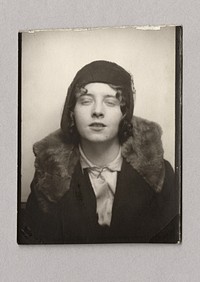 Untitled (flapper in photobooth)