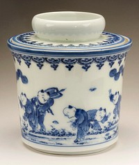 Tea Container with Design of Chinese Boys Playing