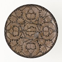 Plate with Emblematic Pairs of Fish (mahi-ye maratib)