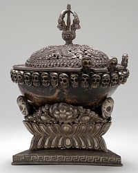 Skullcup with Lid and Stand