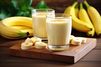 Smoothie banana drink table. 