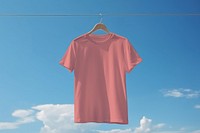 Realistic pink t-shirt, casual fashion
