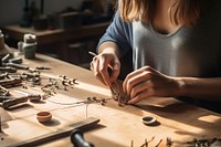 Workbench making hand concentration. 