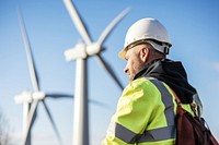 Outdoors turbine machine hardhat. 