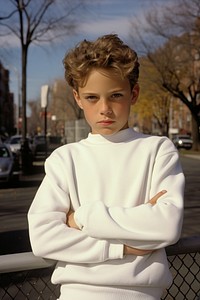 Portrait sweater child white. 