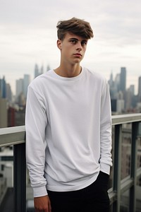 Sleeve t-shirt looking white. 