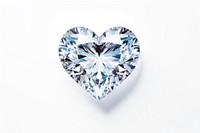 Diamond heart diamond gemstone jewelry. 