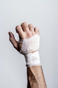 Bandage hand recovery fracture. 