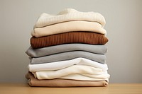 Sweater linen coathanger outerwear. 