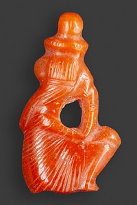 Amulet of a squatting royal female child with the name Nefertari Merimut on the underside