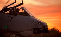An A-10C “Warthog” pilot from the 163rd Fighter Squadron, and Aircraft Maintenance Crew Chiefs from the 122nd Fighter Wing, Fort Wayne, Ind., prepare for takeoff during Operation Guardian Blitz, Jan 23, 2018, at MacDill Air Force Base, Fla. Operation Guardian Blitz provided training opportunities to practice our core skills of Close Air Support, Forward Air Control and Combat Search and Rescue in a joint environment.