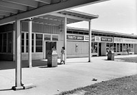 Grove Center 1951 Oak Ridge