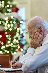 President Joe Biden participates in a meeting on averting a national rail shutdown, Monday, November 28, 2022, in the Oval Office of the White House. (Official White House Photo by Adam Schultz)