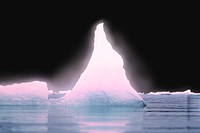 Iceberg at southeastern Iceland image element 