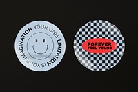 Old school sticker mockup, round shape design, with text psd