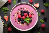 Smoothie bowl berry blackberry blueberry. 