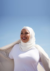 photo of a Musilm plus size woman wearing clean white hijab. 