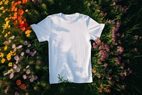T-shirt t-shirt flower sleeve. 