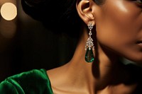 Emerald diamond earring, luxurious jewelry. 