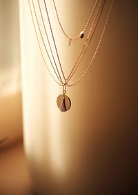 Elegant layered gold pendant necklace