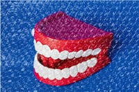 Teeth model, bubble wrap effect