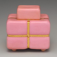 Tea caddy with cover