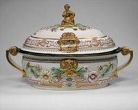 Tureen with cover