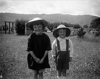 Nancy and Clyde, Woodside (circa 1921) by Leslie Adkin.