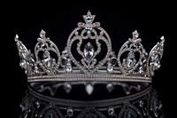 Princess crown jewelry silver tiara. 