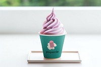 Paper ice-cream cup mockup psd