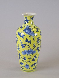 Vase, China