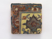 Corner piece tile