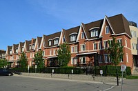 Townhouses in Ontario, Canada. Free public domain CC0 photo.