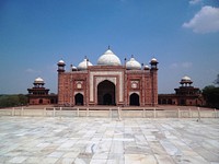 Taj Mahal masjid monument. Free public domain CC0 photo.