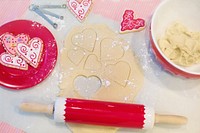 Valentine's day heart shaped cookies. Free public domain CC0 photo.