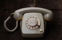 Analog phone. Free public domain CC0 photo.